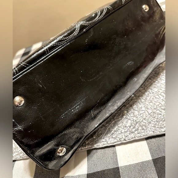 Coach ❤️Kiss Snap Patent Leather Mono Satchel - Picture 16 of 16